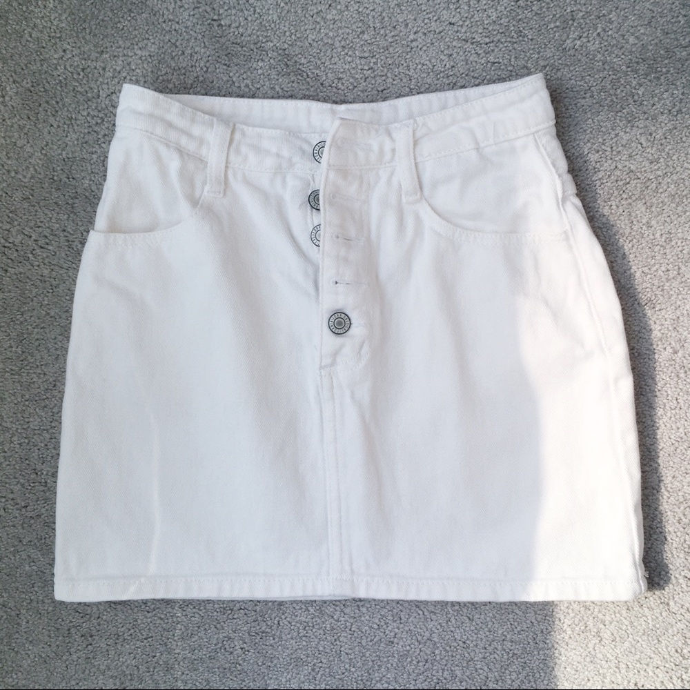 Brandy Melville John Galt white Button Denim Skirt
